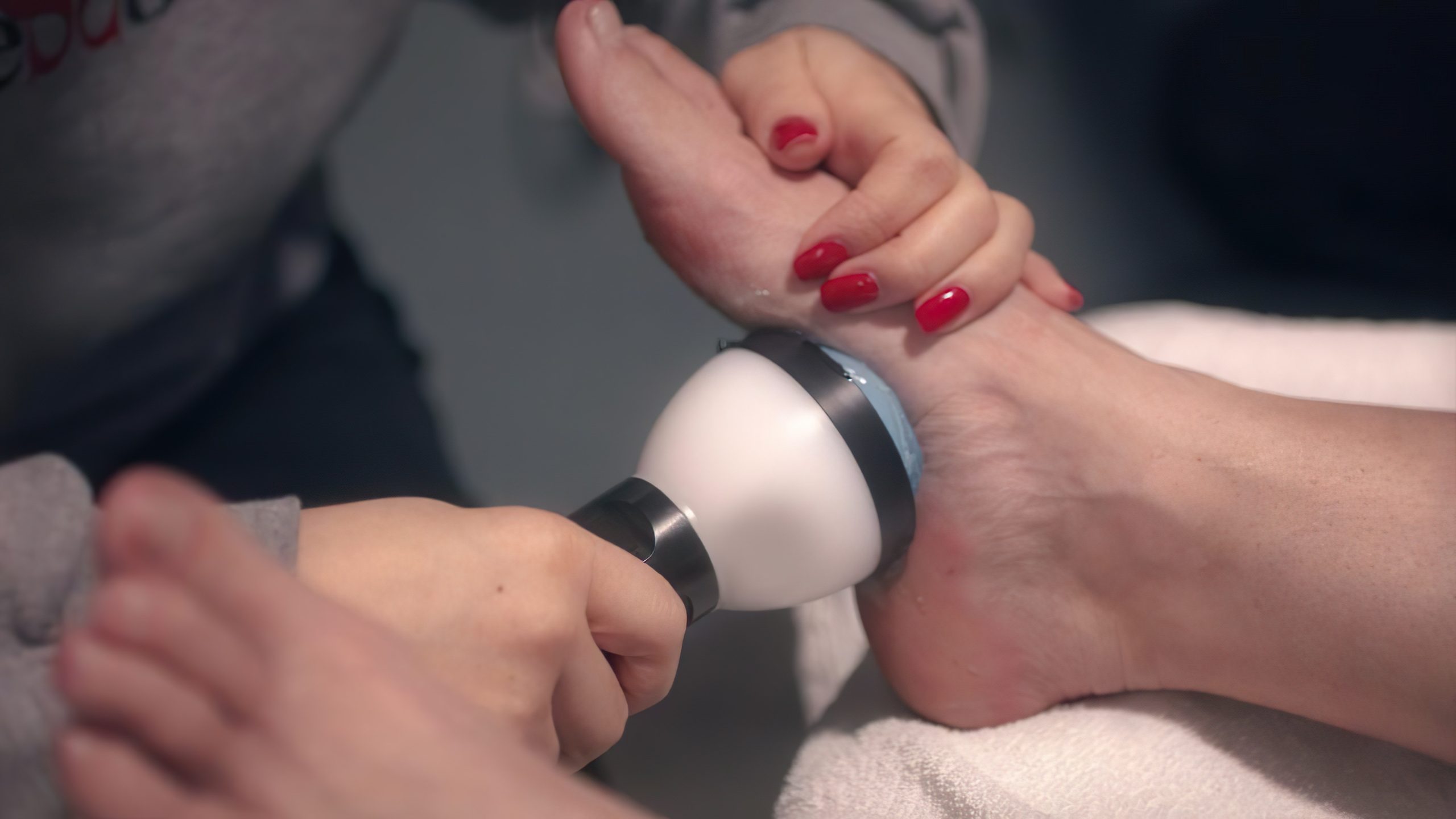 Dr Ravi - Stem Wave Therapy 8 (0-02-37-00) - Foot